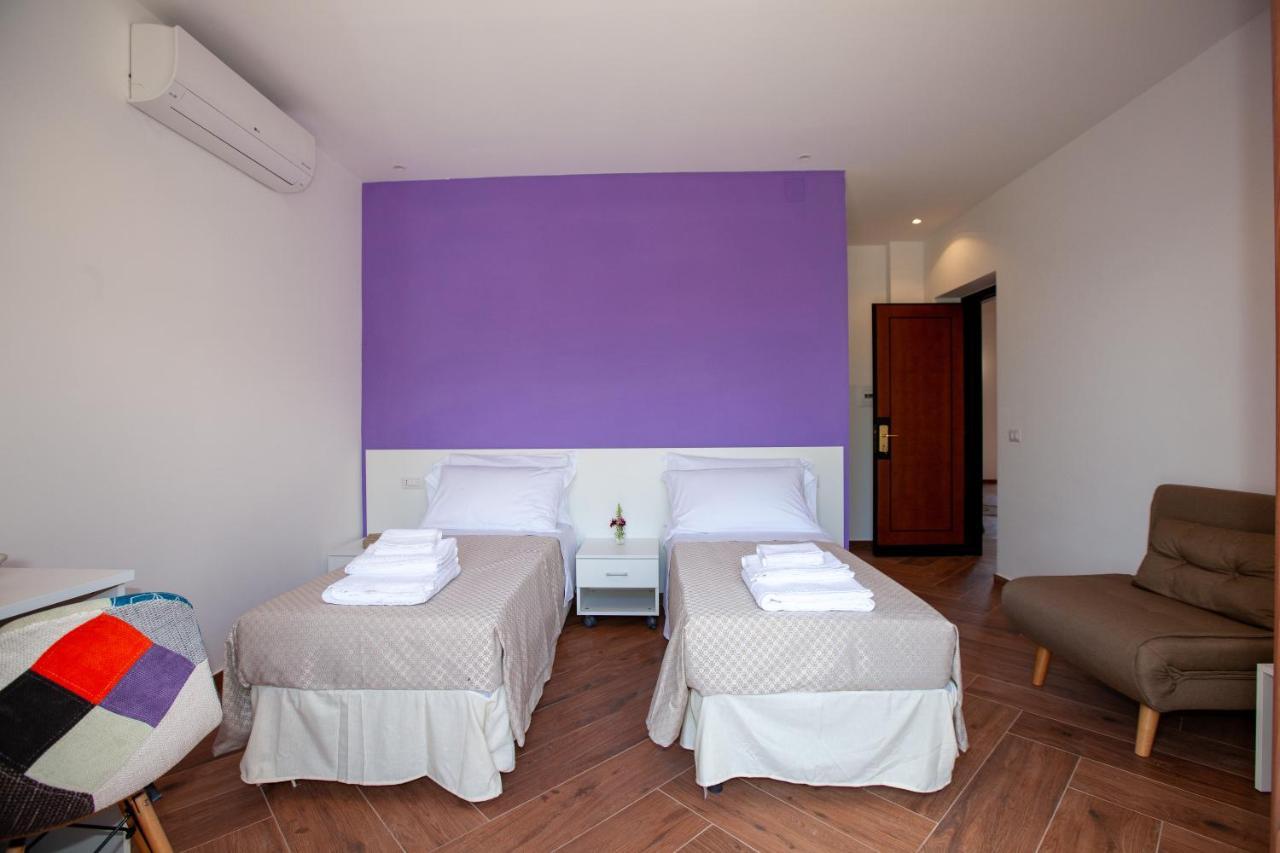 B&B Le Dee Di Paestum Esterno foto