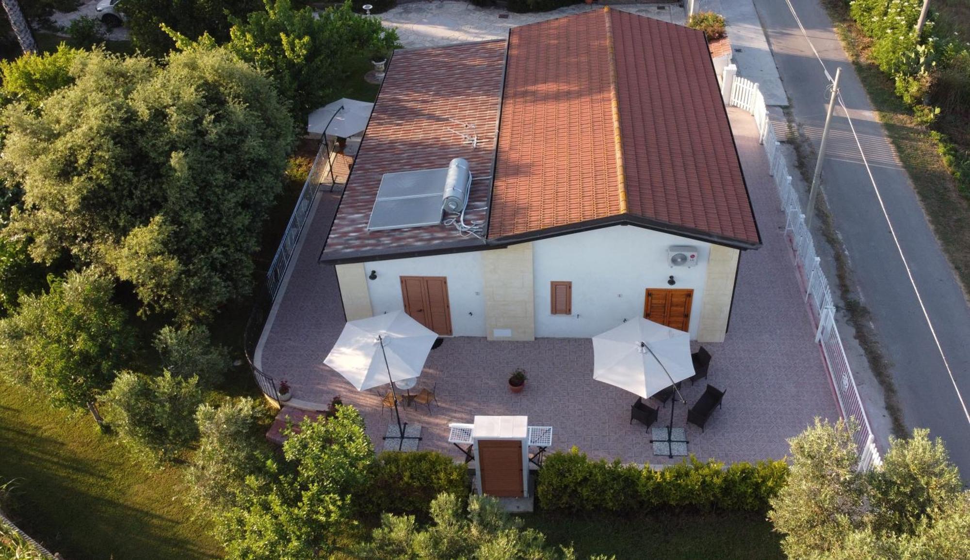 B&B Le Dee Di Paestum Esterno foto